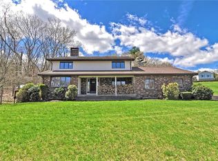 120 Brentwood Dr, North Smithfield, RI 02896