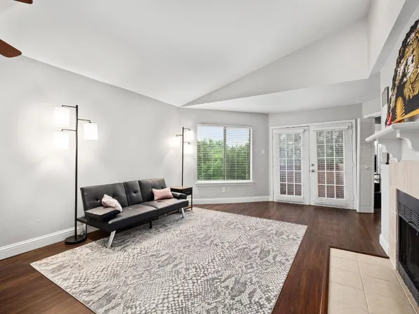 5550 Spring Valley Rd APT H31, Dallas, TX 75254