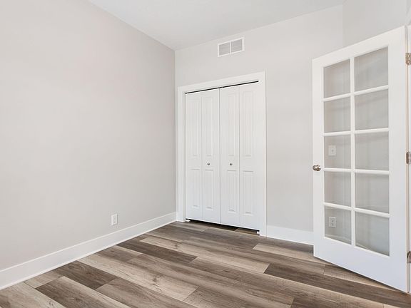 4th image of 1438 Eagleshore Ct