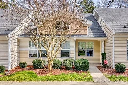 2052 Shady Pond Dr Photo 1