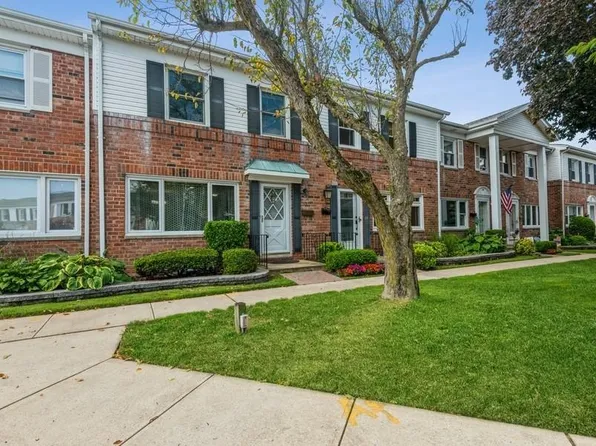 3000 Stevens Street #32, Oceanside, NY 11572