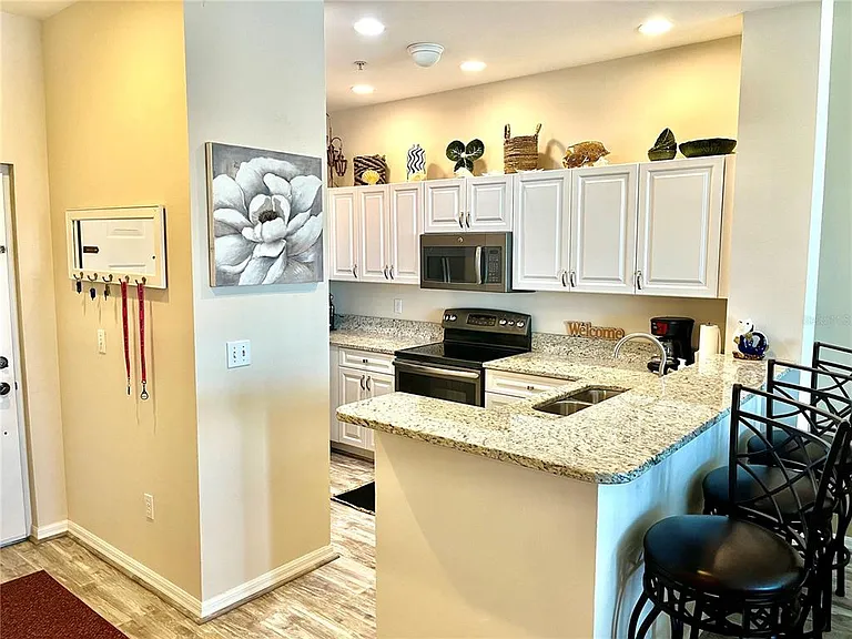 2090 Matecumbe Key Rd #1705 — Photo 8
