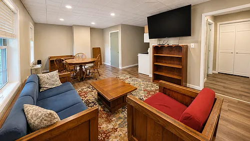 390 Eastview Dr #1 Photo 1