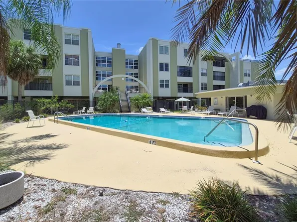 4681 1st St NE Unit 209, Saint Petersburg, FL 33703
