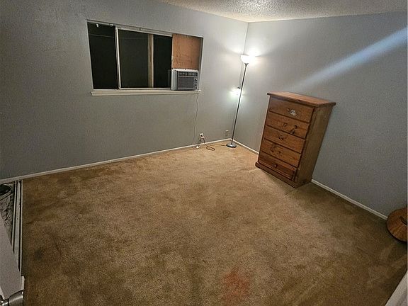 2nd image of 620 Sunset Ct