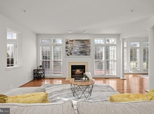 312 Potomac Ridge Dr, Fort Washington, MD 20744