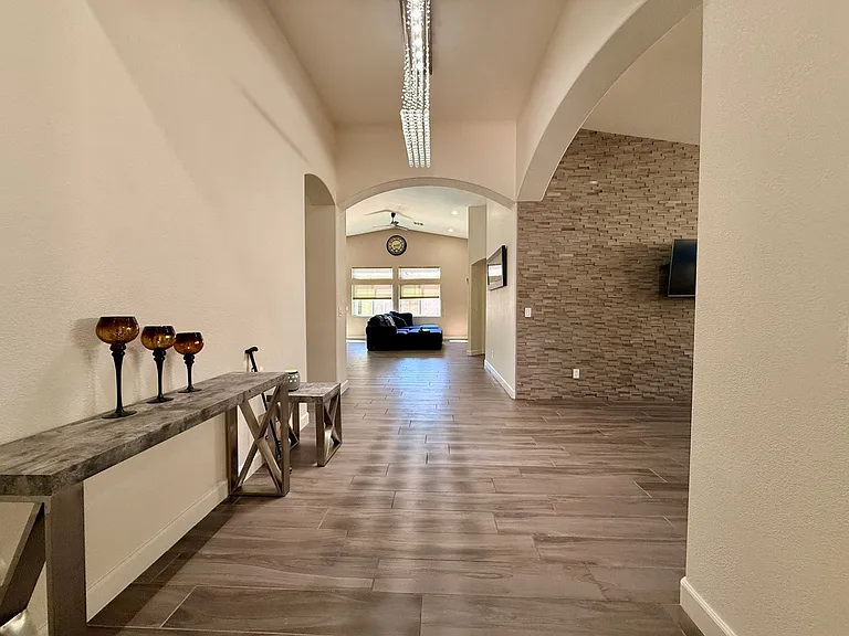 8565 Hogan Falls Cir — Photo 5