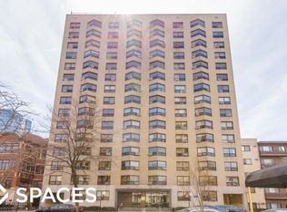 445 W Wellington Ave APT 2E, Chicago, IL 60657