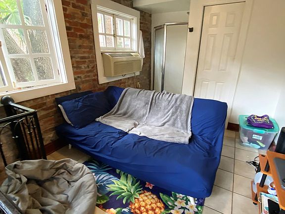 5th image of 722 Saint Louis St #18114673