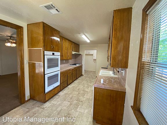 3rd image of 5353 W Avenue L4