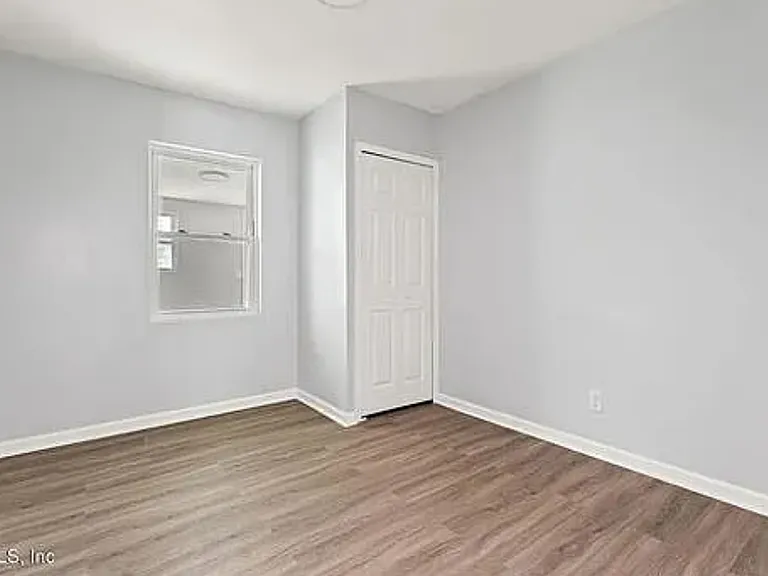 3348 Commonwealth Ave — Photo 8
