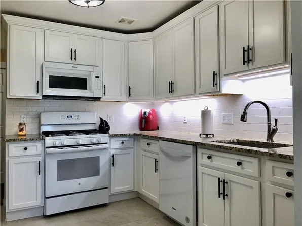 253 Country Club Lane, Pomona, NY 10970