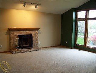 3rd image of 6040 Chatham Ct