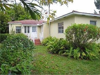 3rd image of 536 Mendoza Ave