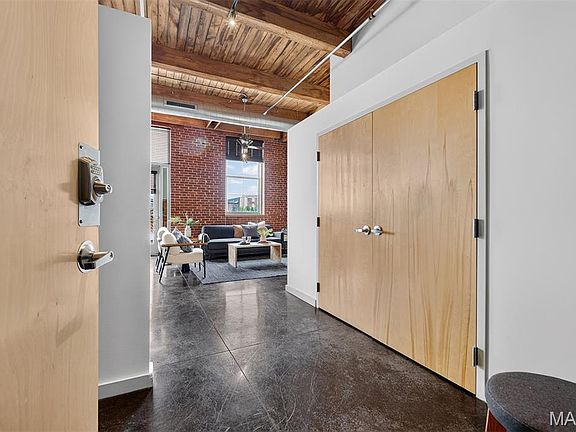 3rd image of 721 N 17th St APT 202