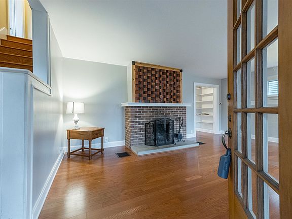 4th image of 1266 Primrose Pl