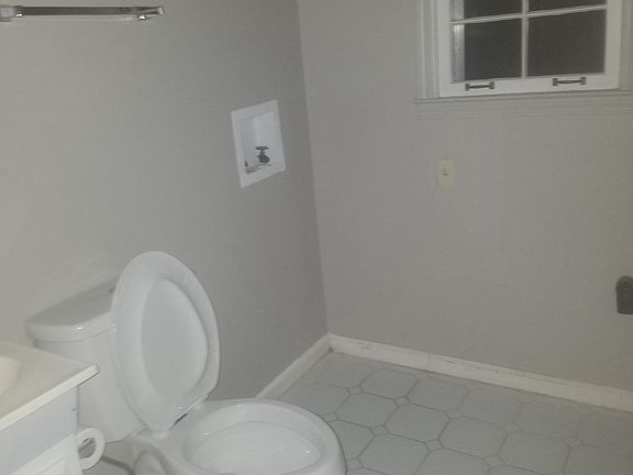 Half bath/laundry room