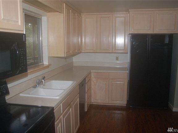 3rd image of 3702 159th St E