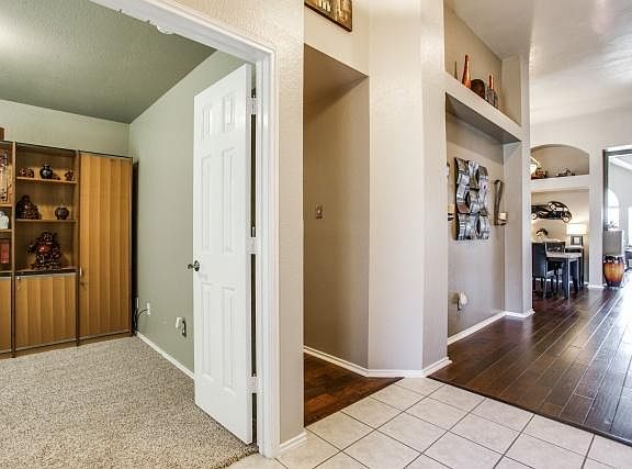 4th image of 256 Willowlake Dr