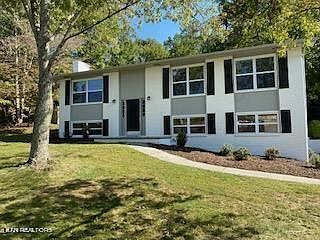 1st image of 2828 Ithaca Dr NE