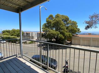 135 Gardenside Dr, San Francisco, CA 94114
