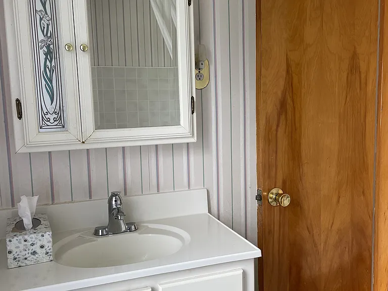 Second floor bathroom