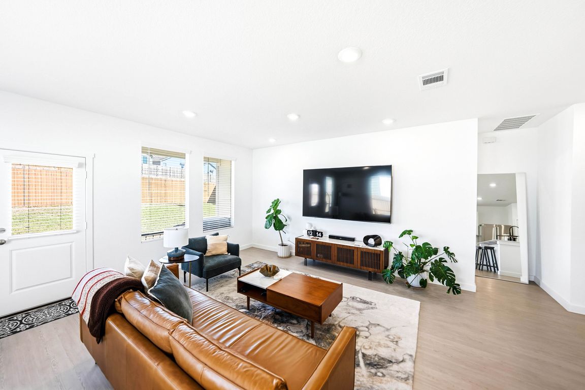 next background image