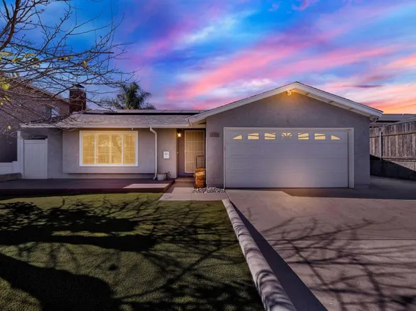 10126 Ashdale Ln, Santee, CA 92071