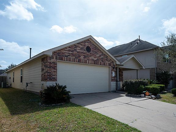 2nd image of 3435 Yasmine Ranch Dr