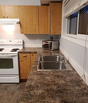 3rd image of 18 Bluebird Dr