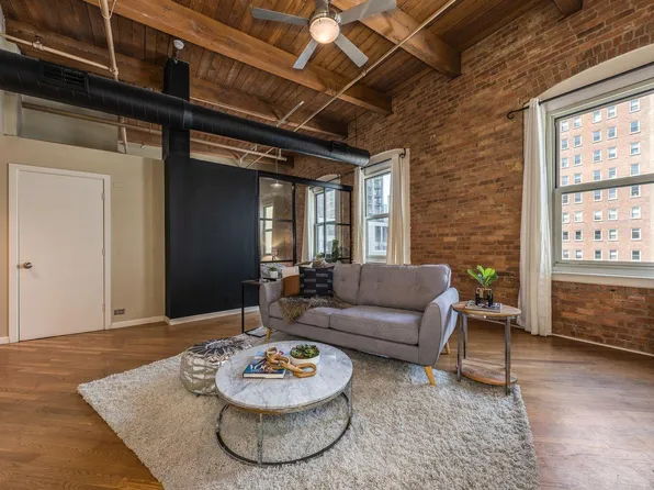 900 S Wabash Ave APT 705, Chicago, IL 60605