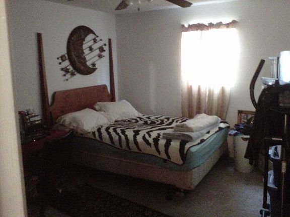 3rd image of 284 N Krueger Ave