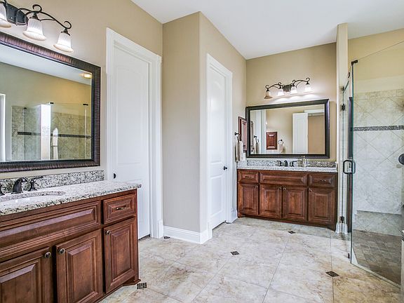 2nd image of 5981 Kerry Dr