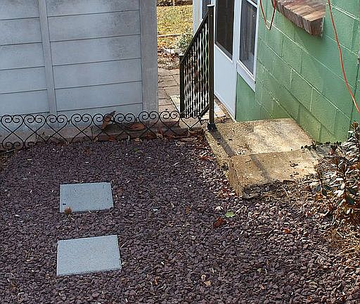4th image of 1005 McCausland St