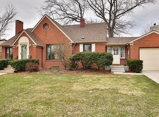 8128 Hawthorne Dr, Munster, IN 46321