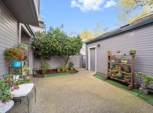 4112 Alex Ln, Carmichael, CA 95608