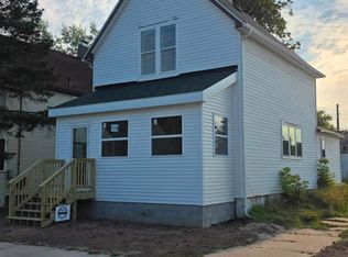 823 Swinton St, Sault Sainte Marie, MI 49783