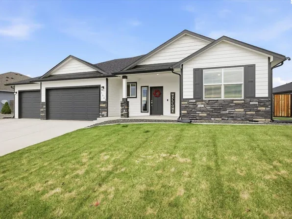 7309 Cyan Dr, Pasco, WA 99301