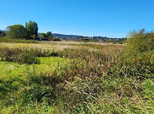 2674 Sunlight Beach Rd #C, Clinton, WA 98236