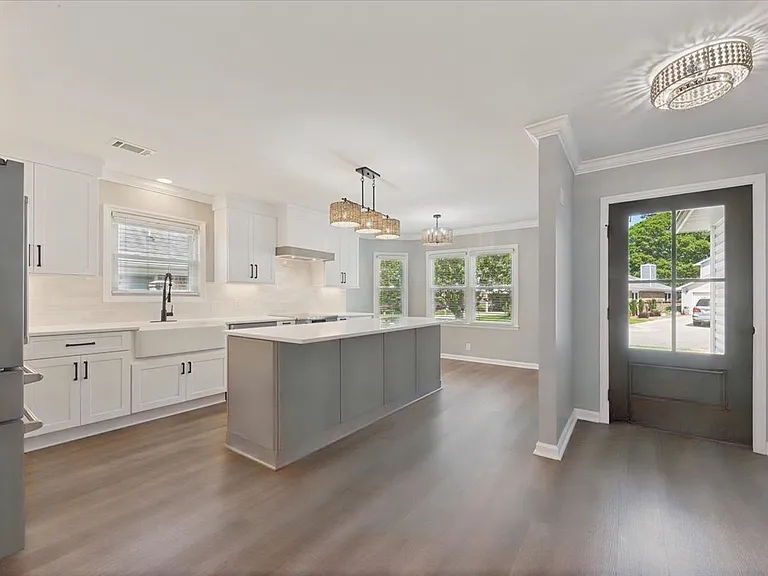 1665A Fairway Place Ln — Photo 4