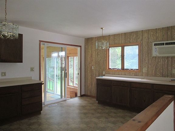 5th image of W8131 Eagle Ave