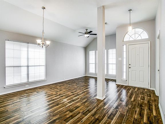 5th image of 2725 Gray Rock Dr