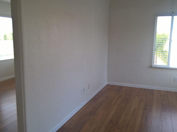 4th image of 2931 A St