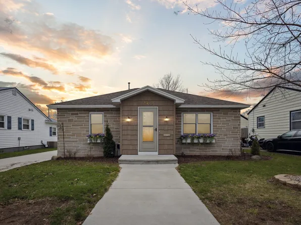 2413 15th Ave, Menominee, MI 49858