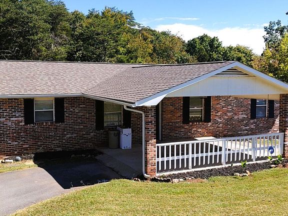 3rd image of 1480 Avery Cir