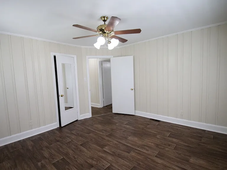 1004 Anderson Rd S — Photo 25