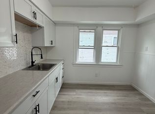 3614 W 120th St, Cleveland, OH 44111