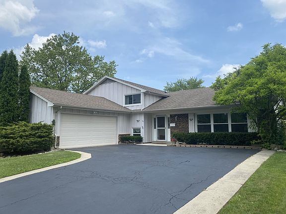 2nd image of 80 Ramblewood Ln