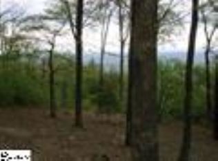 2 Ferncliff Ln, Landrum, SC 29356