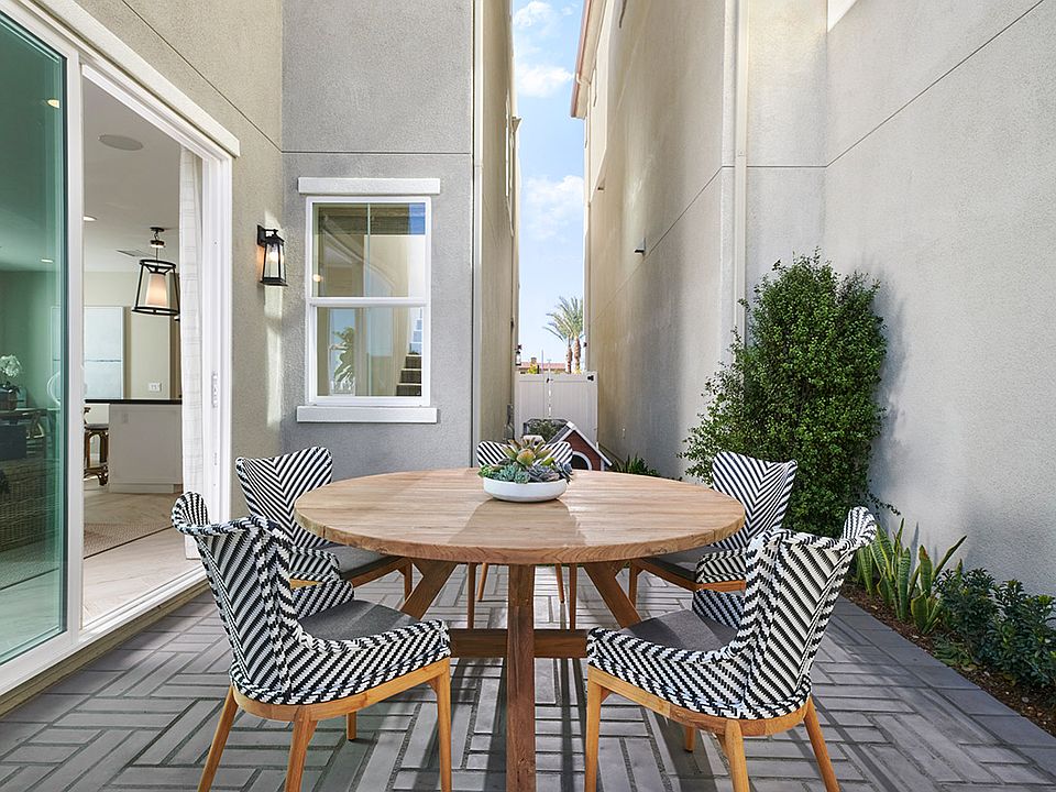Cerise At Canvas Plan 2 Model Home Porch